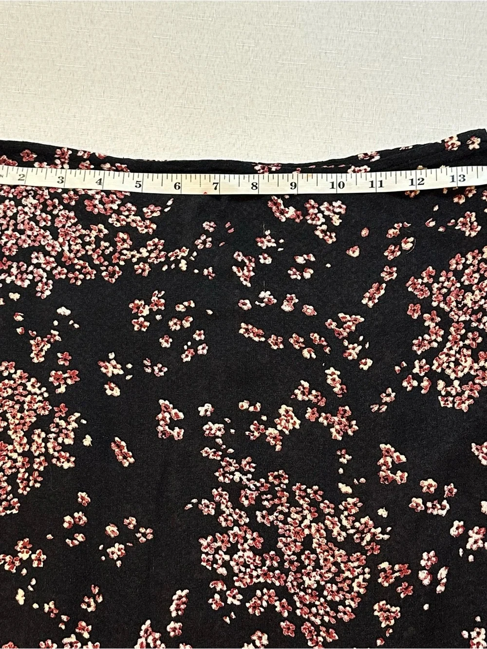 Free People Black Floral Handkerchief Hem Skirt Size 2 - Picture 8 of 12